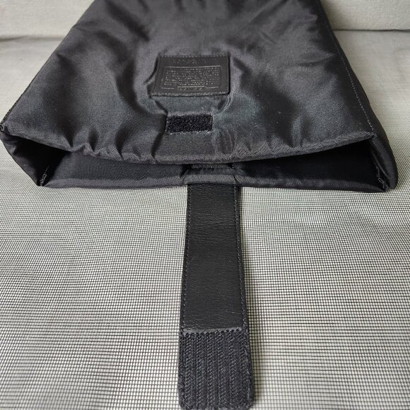 Coach Padded protective sleeve or pouch - Picture 4 of 6